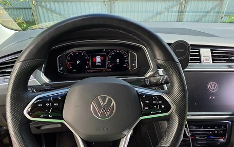 Volkswagen Tiguan II, 2018 год, 3 250 000 рублей, 14 фотография