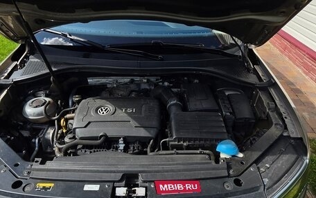 Volkswagen Tiguan II, 2018 год, 3 250 000 рублей, 12 фотография