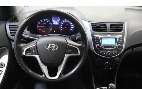 Hyundai Solaris II рестайлинг, 2011 год, 567 000 рублей, 8 фотография