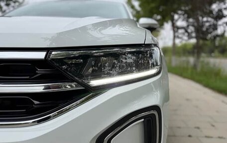 Volkswagen T-Roc I, 2023 год, 1 770 001 рублей, 7 фотография