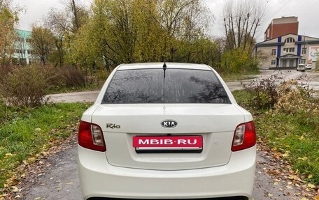 KIA Rio II, 2010 год, 375 000 рублей, 4 фотография
