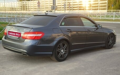 Mercedes-Benz E-Класс, 2009 год, 1 390 000 рублей, 10 фотография