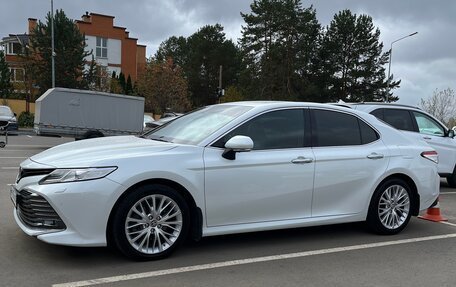 Toyota Camry, 2021 год, 3 000 000 рублей, 4 фотография