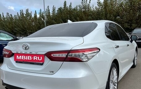 Toyota Camry, 2021 год, 3 000 000 рублей, 7 фотография