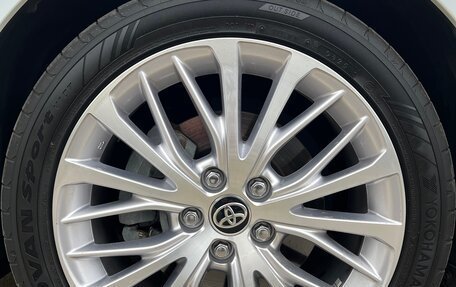 Toyota Camry, 2021 год, 3 000 000 рублей, 11 фотография