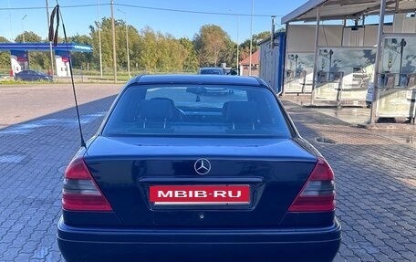 Mercedes-Benz C-Класс, 1997 год, 345 000 рублей, 4 фотография