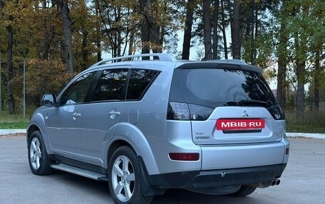 Mitsubishi Outlander III рестайлинг 3, 2008 год, 1 050 000 рублей, 4 фотография