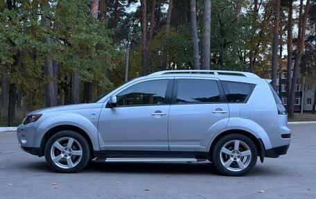 Mitsubishi Outlander III рестайлинг 3, 2008 год, 1 050 000 рублей, 10 фотография