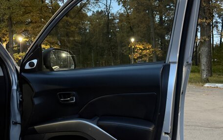 Mitsubishi Outlander III рестайлинг 3, 2008 год, 1 050 000 рублей, 34 фотография