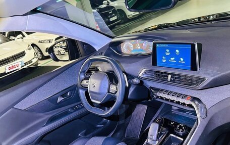 Peugeot 3008 II, 2020 год, 2 250 000 рублей, 30 фотография