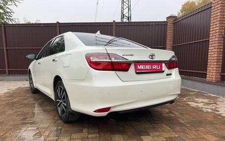 Toyota Camry, 2017 год, 2 100 000 рублей, 3 фотография