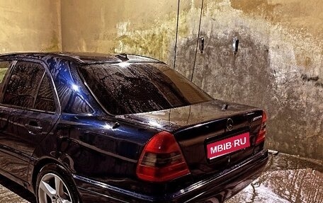 Mercedes-Benz C-Класс, 1996 год, 180 000 рублей, 1 фотография
