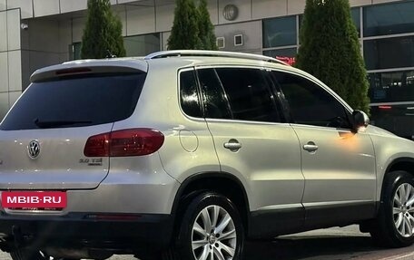 Volkswagen Tiguan I, 2011 год, 1 075 000 рублей, 6 фотография