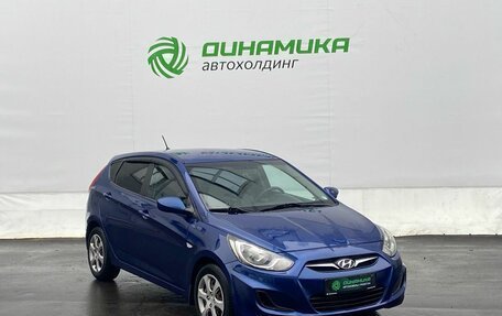 Hyundai Solaris II рестайлинг, 2012 год, 750 000 рублей, 3 фотография