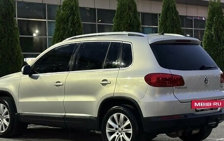 Volkswagen Tiguan I, 2011 год, 1 075 000 рублей, 4 фотография