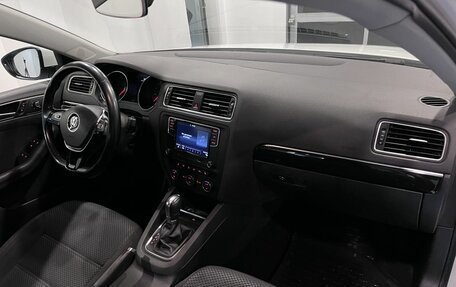 Volkswagen Jetta VI, 2018 год, 1 470 000 рублей, 12 фотография
