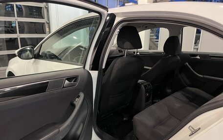 Volkswagen Jetta VI, 2018 год, 1 470 000 рублей, 24 фотография