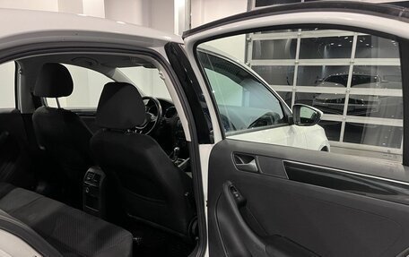 Volkswagen Jetta VI, 2018 год, 1 470 000 рублей, 26 фотография