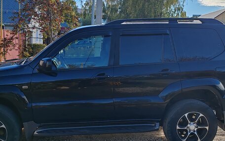 Toyota Land Cruiser Prado 120 рестайлинг, 2004 год, 2 150 000 рублей, 2 фотография