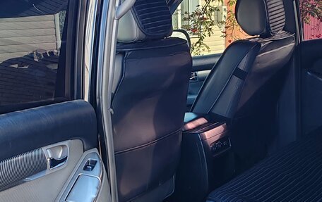 Toyota Land Cruiser Prado 120 рестайлинг, 2004 год, 2 150 000 рублей, 4 фотография