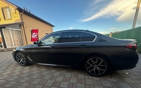 BMW 5 серия, 2022 год, 5 700 000 рублей, 4 фотография