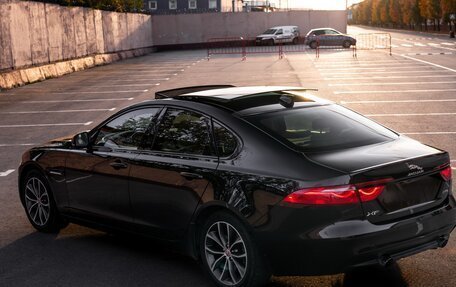 Jaguar XF II, 2016 год, 1 990 000 рублей, 5 фотография