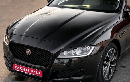 Jaguar XF II, 2016 год, 1 990 000 рублей, 3 фотография