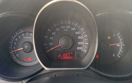 KIA Rio III рестайлинг, 2013 год, 780 000 рублей, 3 фотография