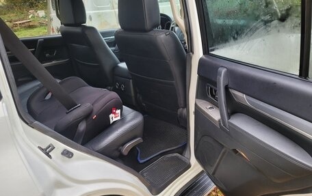 Mitsubishi Pajero IV, 2015 год, 2 650 000 рублей, 12 фотография