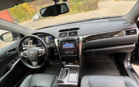 Toyota Camry, 2016 год, 2 480 000 рублей, 15 фотография