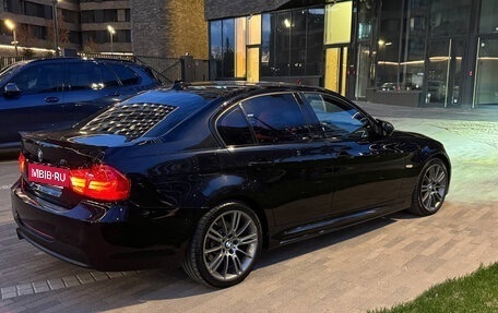 BMW 3 серия, 2011 год, 2 000 000 рублей, 3 фотография
