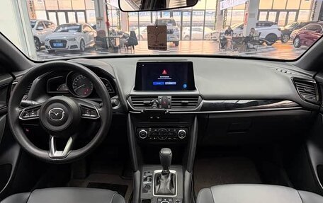 Mazda CX-4, 2021 год, 1 620 000 рублей, 8 фотография