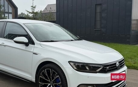 Volkswagen Passat B8 рестайлинг, 2018 год, 2 430 000 рублей, 4 фотография