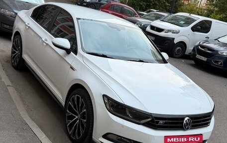 Volkswagen Passat B8 рестайлинг, 2018 год, 2 430 000 рублей, 7 фотография