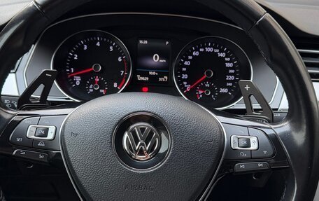 Volkswagen Passat B8 рестайлинг, 2018 год, 2 430 000 рублей, 17 фотография