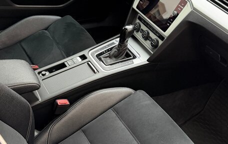 Volkswagen Passat B8 рестайлинг, 2018 год, 2 430 000 рублей, 23 фотография