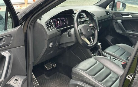 Volkswagen Tiguan II, 2021 год, 3 850 000 рублей, 20 фотография