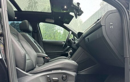 Volkswagen Tiguan II, 2021 год, 3 850 000 рублей, 27 фотография