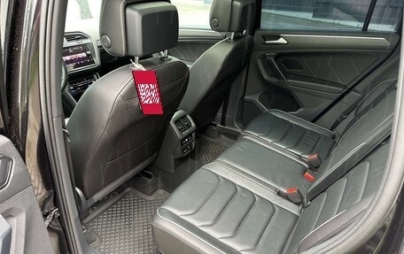 Volkswagen Tiguan II, 2021 год, 3 850 000 рублей, 30 фотография