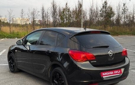 Opel Astra J, 2011 год, 610 000 рублей, 3 фотография