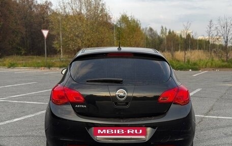 Opel Astra J, 2011 год, 610 000 рублей, 6 фотография