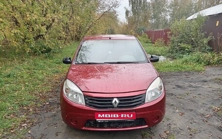 Renault Sandero I, 2010 год, 500 000 рублей, 1 фотография