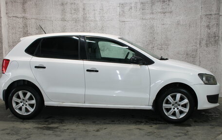 Volkswagen Polo VI (EU Market), 2009 год, 330 000 рублей, 4 фотография