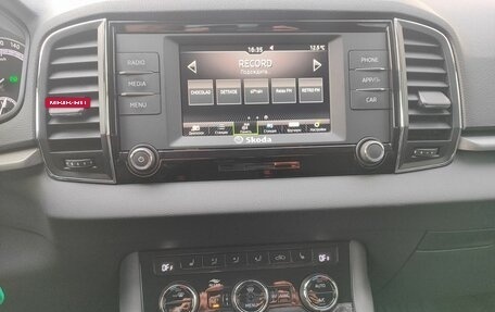 Skoda Karoq I, 2020 год, 2 019 000 рублей, 14 фотография