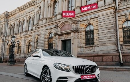 Mercedes-Benz E-Класс, 2017 год, 2 400 000 рублей, 1 фотография
