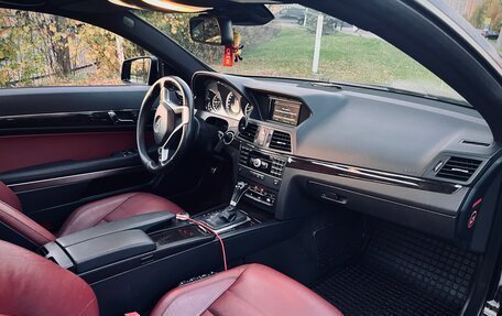 Mercedes-Benz E-Класс, 2012 год, 1 550 000 рублей, 14 фотография