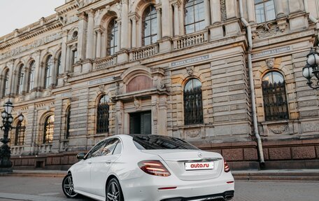 Mercedes-Benz E-Класс, 2017 год, 2 400 000 рублей, 2 фотография