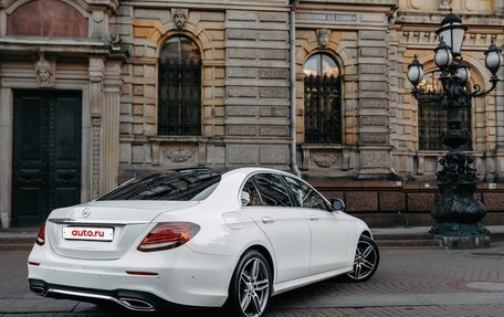 Mercedes-Benz E-Класс, 2017 год, 2 400 000 рублей, 8 фотография