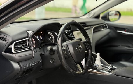 Toyota Camry, 2019 год, 2 700 000 рублей, 5 фотография