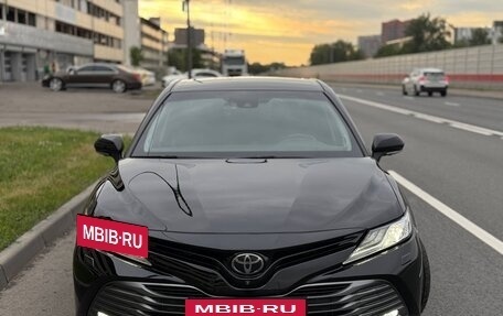 Toyota Camry, 2019 год, 2 700 000 рублей, 2 фотография
